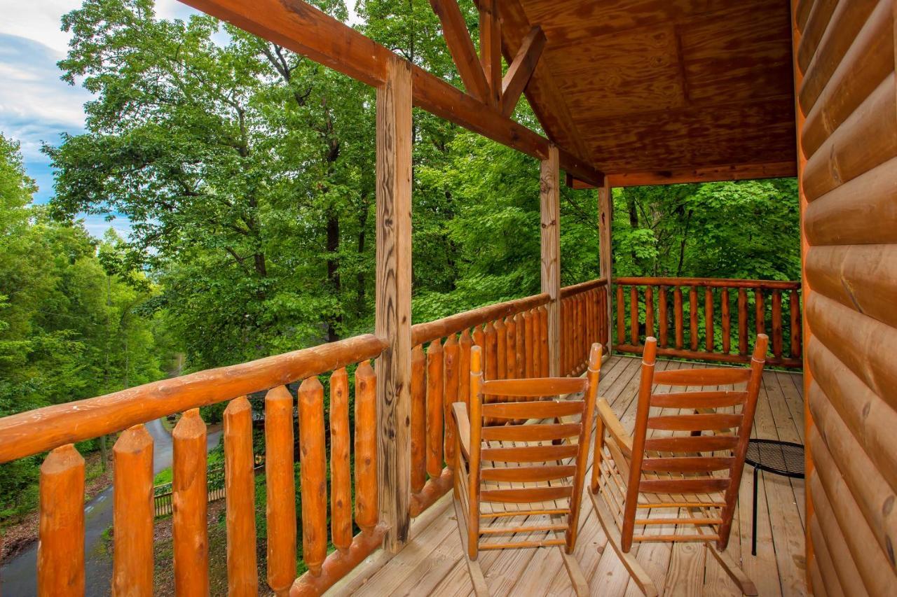 Suite Sensations, Hot Tub, Pool Table, 1089 Free Tickets Each Paid Day, Dollywood And More Pigeon Forge Exterior foto