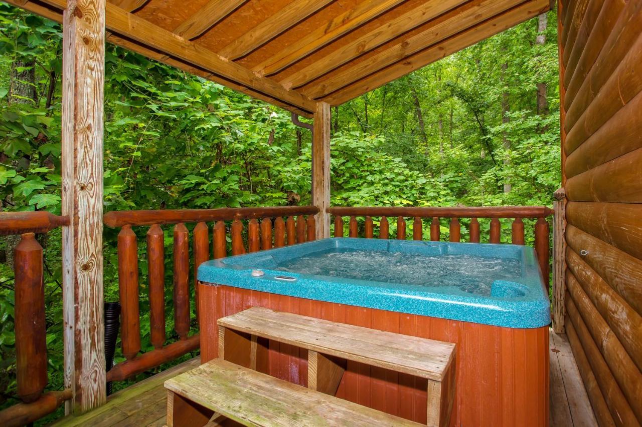 Suite Sensations, Hot Tub, Pool Table, 1089 Free Tickets Each Paid Day, Dollywood And More Pigeon Forge Exterior foto