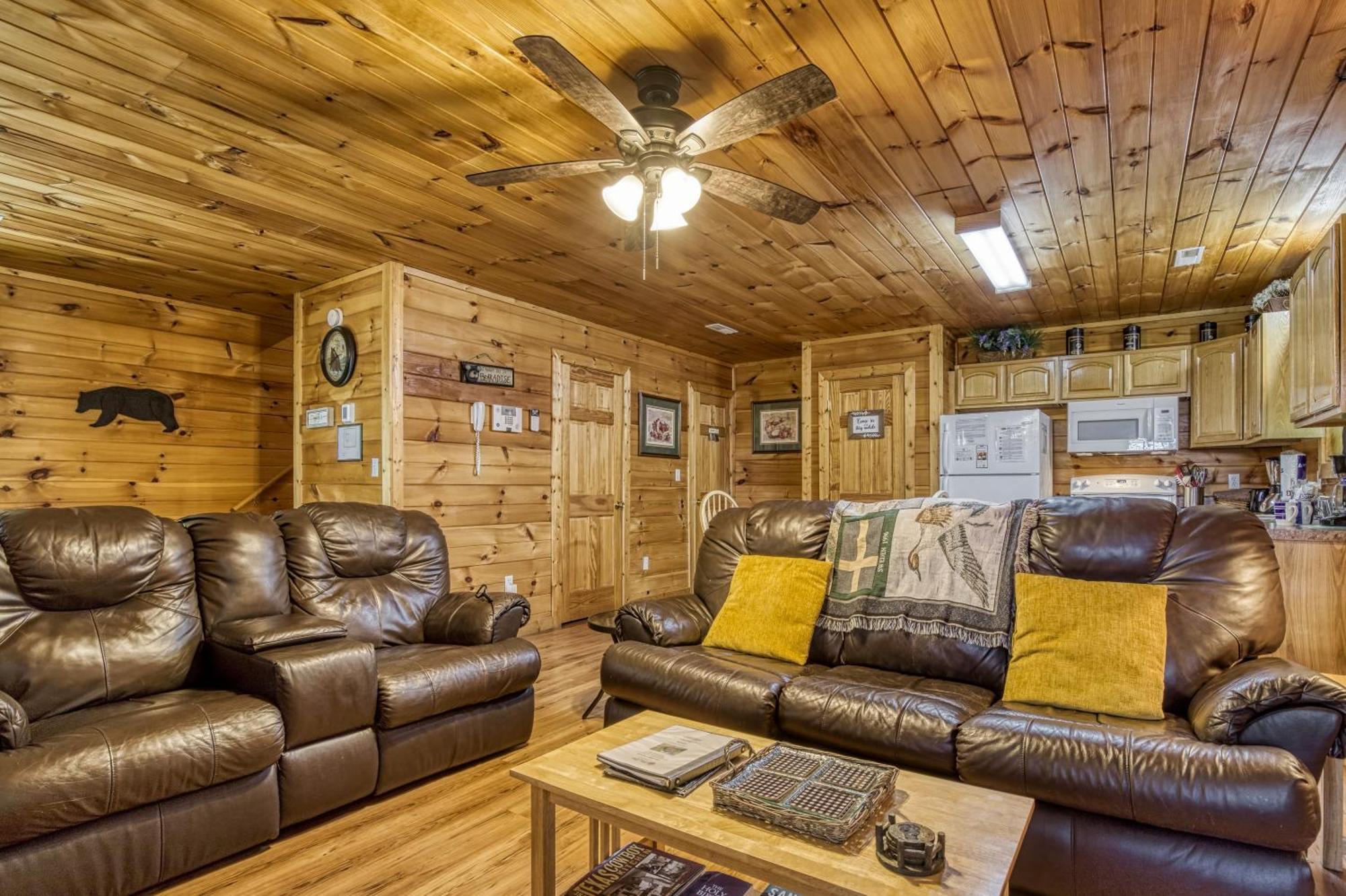Suite Sensations, Hot Tub, Pool Table, 1089 Free Tickets Each Paid Day, Dollywood And More Pigeon Forge Exterior foto